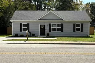 604 E Pope St, Dunn, NC 28334 - Photo 1