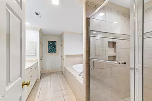 2709 Webb St, Raleigh, NC 27609 - Photo 25