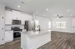 205 Custer Dr, Mebane, NC 27302 - Photo 3