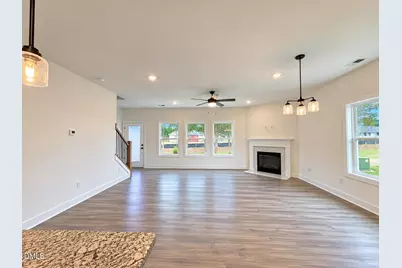 2022 Tharrington Way, Rocky Mount, NC 27803 - Photo 11