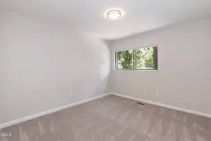 709 E E Millbrook Rd, Raleigh, NC 27609 - Photo 23