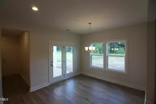 189 Margot Manor Dr, Benson, NC 27504 - Photo 7