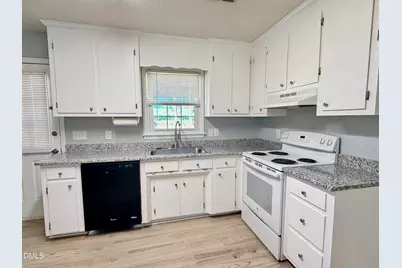 115 Violet Lane, Coats, NC 27521 - Photo 5