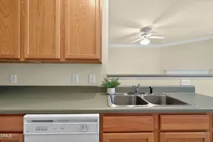 4609 Asterwood Dr, Raleigh, NC 27606 - Photo 15