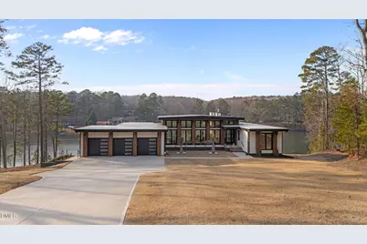 704 Russell Street, Sanford, NC 27330 - Photo 3