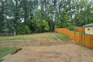 612 Hemlock Ave, Durham, NC 27707 - Photo 19