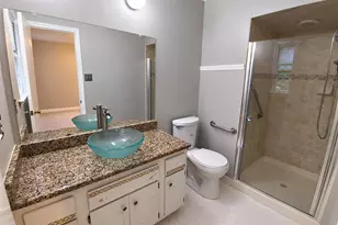 708 Dawnwood Ct, Raleigh, NC 27609 - Photo 27