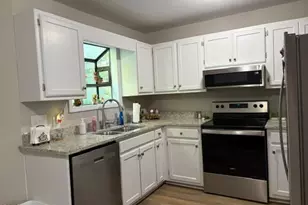 111 Fox Run, Henderson, NC 27536 - Photo 7