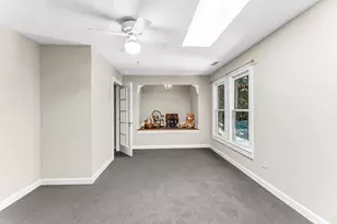 114 N Occoneechee St, Hillsborough, NC 27278 - Photo 37