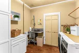 114 N Occoneechee St, Hillsborough, NC 27278 - Photo 27