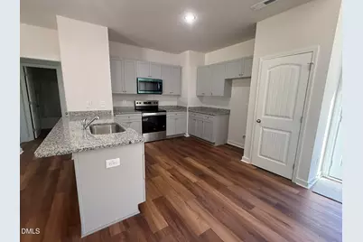 600 E Goldsboro Street, Kenly, NC 27542 - Photo 9