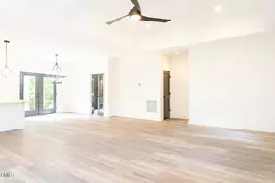 210 Nicks St, Graham, NC 27253 - Photo 3
