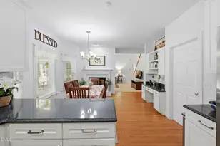 337 Chatham Dr, Chapel Hill, NC 27516 - Photo 17