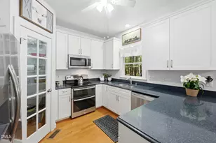337 Chatham Dr, Chapel Hill, NC 27516 - Photo 19