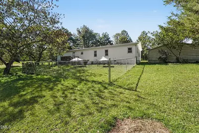 190 Grady W Lane, Carthage, NC 28327 - Photo 5