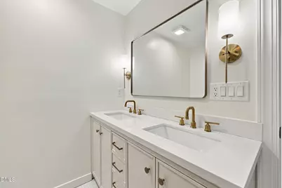 1621 N Park Avenue, Burlington, NC 27217 - Photo 13