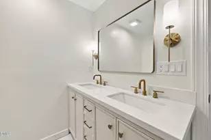 1621 N Park Ave, Burlington, NC 27217 - Photo 13
