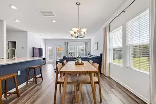911 Field Ivy Dr, Fuquay-Varina, NC 27526 - Photo 9