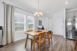 911 Field Ivy Dr, Fuquay-Varina, NC 27526 - Photo 7