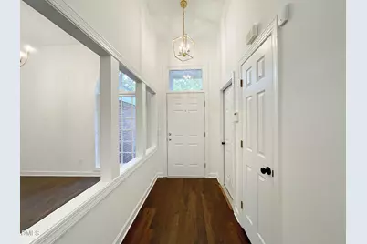 102 Hunters Crossing, Cary, NC 27518 - Photo 3