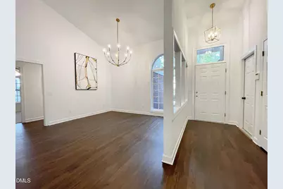 102 Hunters Crossing, Cary, NC 27518 - Photo 5