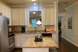 910 Palm Ct, Mebane, NC 27302 - Photo 7