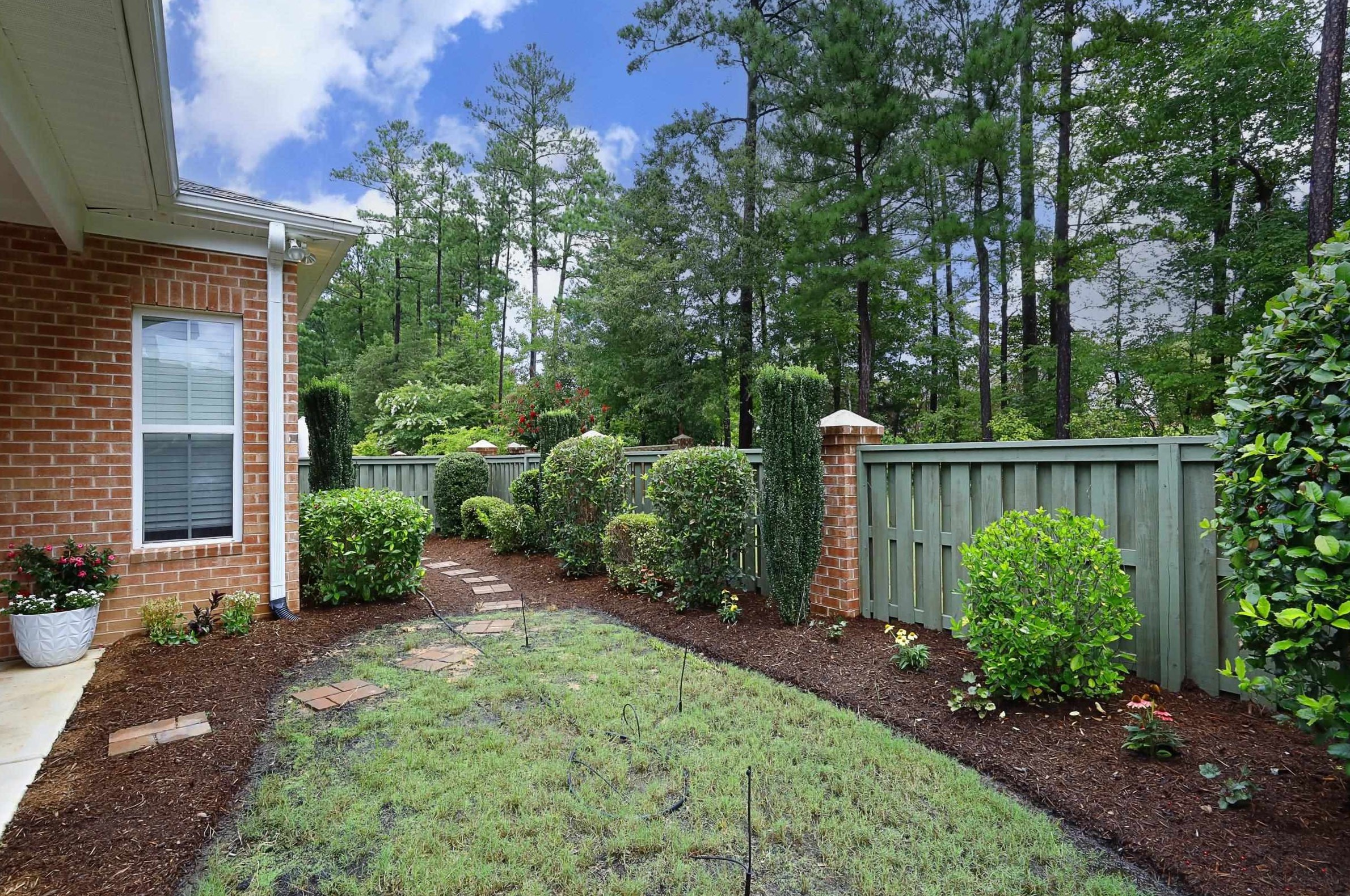 251 Hales Wood Rd, Chapel Hill NC 27517-7227 exterior