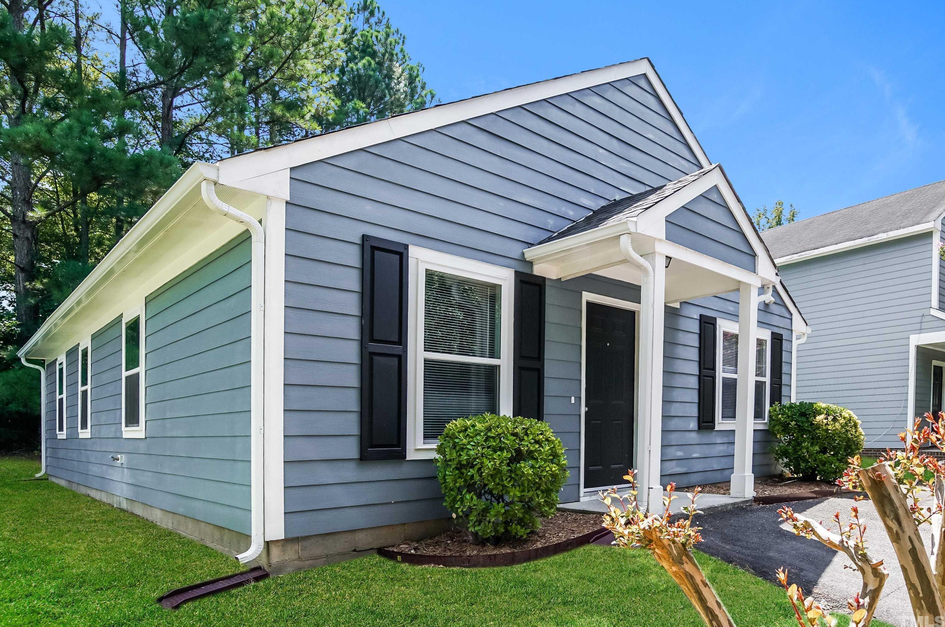 1217 Kendall Dr, Durham NC  27703-5238 exterior