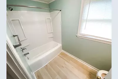 209 1/2 W 16th Street, Lumberton, NC 28358 - Photo 9