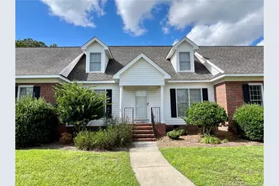 616 Amberdale Circle W, Lumberton, NC 28358 - Photo 1