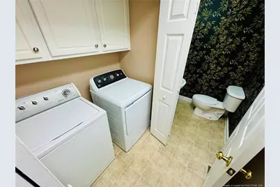 616 Amberdale Circle W, Lumberton, NC 28358 - Photo 23