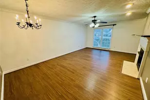 616 Amberdale Cir W, Lumberton, NC 28358 - Photo 7