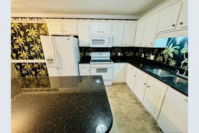 616 Amberdale Circle W, Lumberton, NC 28358 - Photo 11