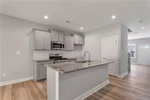 966 Kensington Park Rd, Fayetteville, NC 28311 - Photo 5