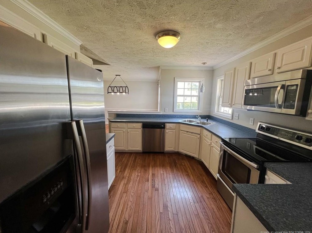 7228 Beaver Run Dr, Fayetteville NC  28314-5187 exterior