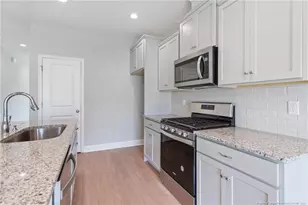 3206 Carriden Dr, Fayetteville, NC 28306 - Photo 9