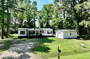 200 Caldonia Ln, Lumberton, NC 28358 - Photo 1