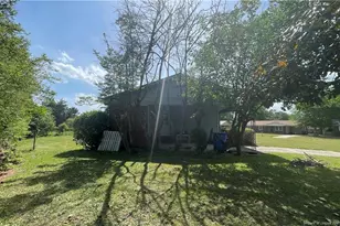 808 Bronco Ln, Fayetteville, NC 28303 - Photo 5