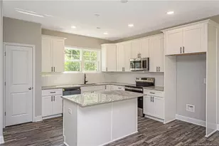 471 Randolph Ave, Fayetteville, NC 28311 - Photo 3