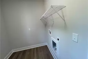 655 W Iowa Ave, Southern Pines, NC 28387 - Photo 9