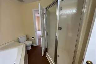 979 Stewart Creeks Dr, Fayetteville, NC 28314 - Photo 9