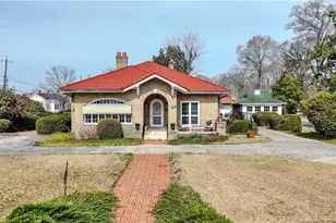 425 S Main St, Bladenboro, NC 28320 - Photo 1