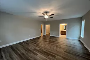 260 Gallery Dr, Spring Lake, NC 28390 - Photo 9