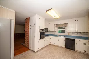 619 Northampton Rd, Fayetteville, NC 28303 - Photo 7