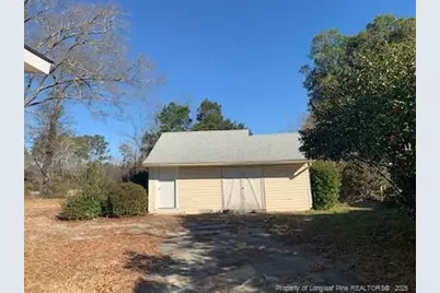 1002 Iona Street, Fairmont, NC 28340 - Photo 15