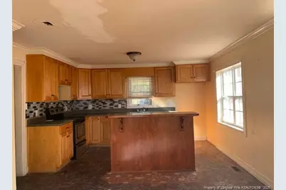 1002 Iona Street, Fairmont, NC 28340 - Photo 3