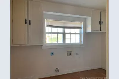 1002 Iona Street, Fairmont, NC 28340 - Photo 5