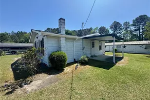 8256 211 Hwy E, Lumberton, NC 28358 - Photo 3