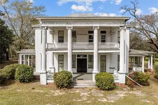 205 N Vance St, Red Springs, NC 28377 - Photo 1