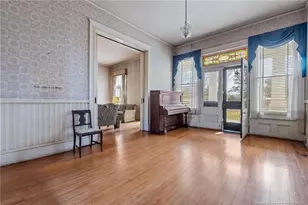 205 N Vance St, Red Springs, NC 28377 - Photo 3